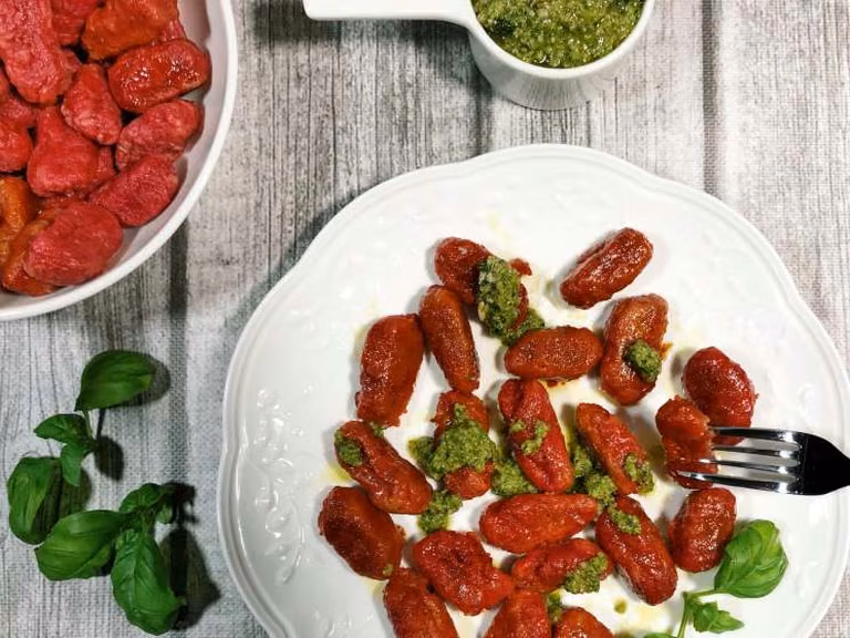 ŚRODA – BURACZKOWE GNIOCCHI Z PESTO