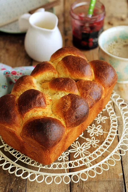 Brioche - delikatna francuska drożdżówka