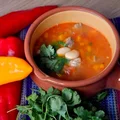 Meksykańska zupa fasolowa FRIJOLES CHARROS z wieprzowiną
