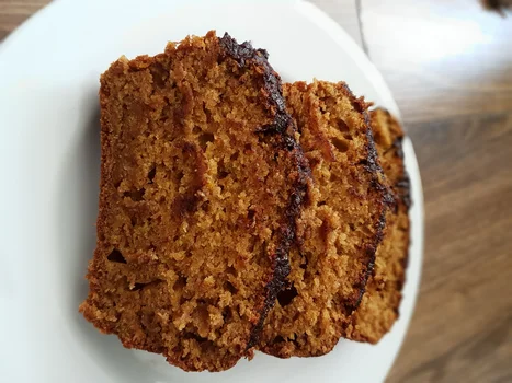 Ciasto dyniowe z kremem czekoladowym z daktyli