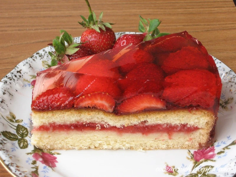 Tort truskawkowy