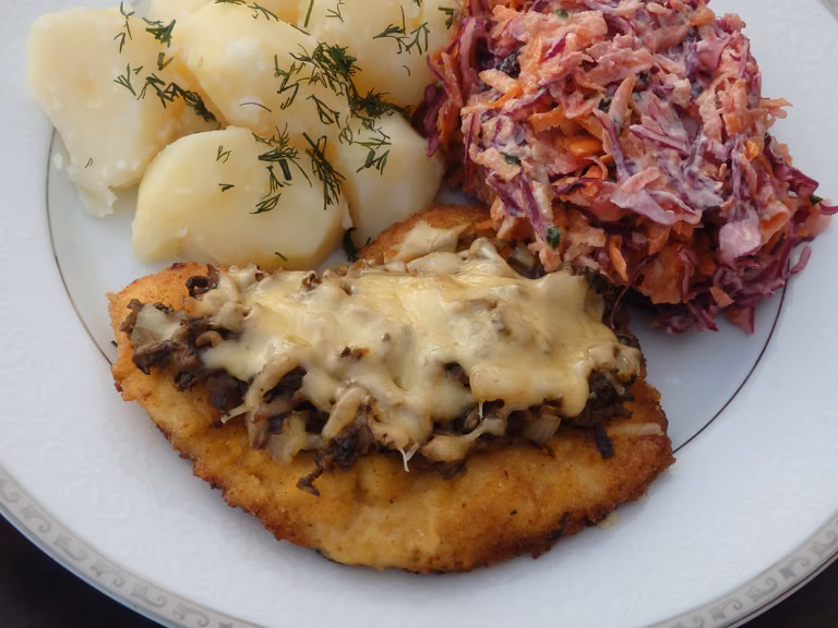 Kotlet drobiowy pod pierzynką