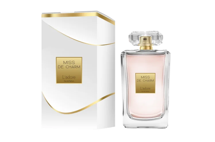 Zdjęcie Te perfumy z Rossmanna kosztują tylko 18 zł i robią furorę! Porównują je do Coco Chanel i chwalą za trwałość #2