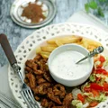 Domowy gyros z frytkami