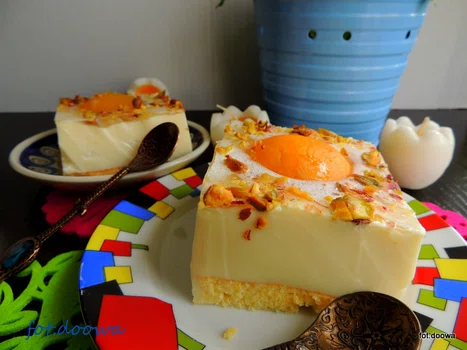 Ciasto "Jajo sadzone" - brzoskwiniowy sernik na zimno