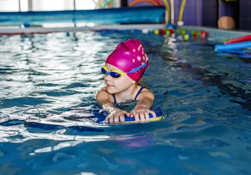 350 zł na dziecko na naukę pływania! 2 stycznia ruszyła kolejna edycja programu dofinansowań zajęć sportowych
