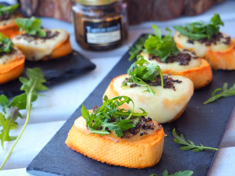 BRUSCHETTA Z TRUFLAMI