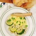 Hummus z bobem i pastą z pieczonego czosnku
