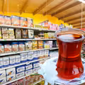 Polacy piją tą herbatę na potęgę! W wielu krajach widnieje na liście produktów zakazanych