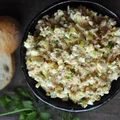 Pasta jajeczna z tuńczykiem i porem