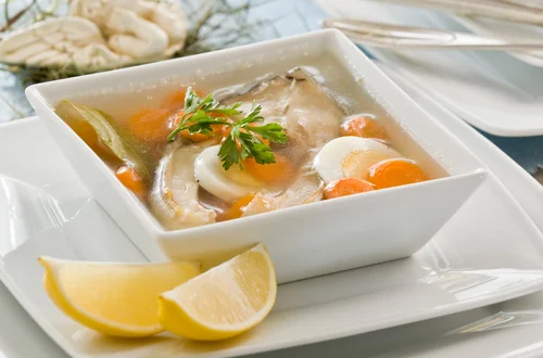 Karp w galarecie mętnieje? Zrób tak, a będzie idealnie klarowny i elegancki na stole!