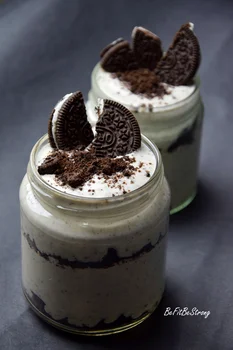 Odchudzony deser Oreo w słoiczku