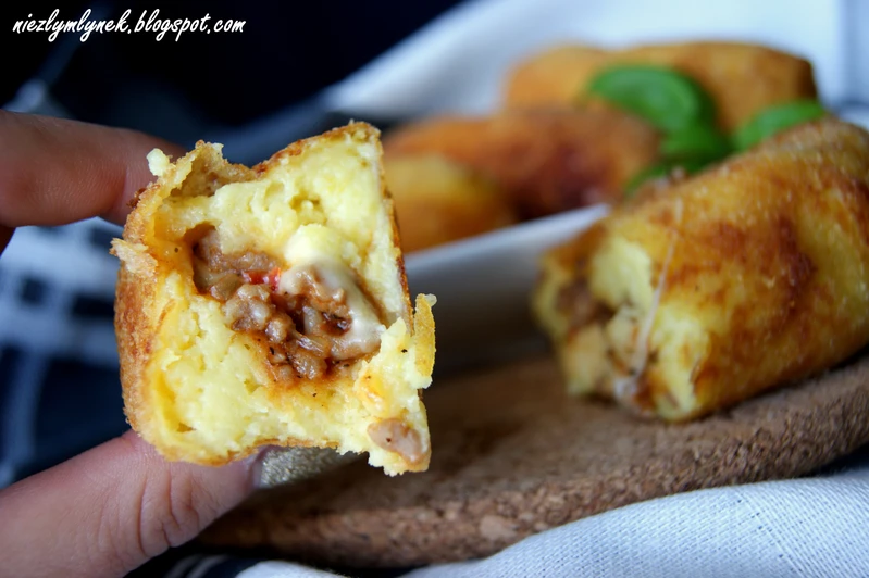 Krokiety ziemniaczane bolognese