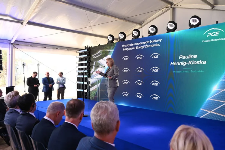 Zdjęcie Premier zapowiada tańszy prąd. Rusza największa inwestycja energetyczna w Europie! #2