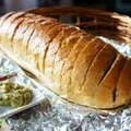 Grillowana bagietka z masłem czosnkowym
