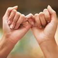 7 sił, które sprawiają, że przyjaźnie między kobietami są niezniszczalne. Nr 3 Cię wzruszy!