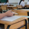 Koniec z progiem 30% na maturze! Ministerstwo Edukacji obejmie 3 roczniki wyjątkową ulgą!