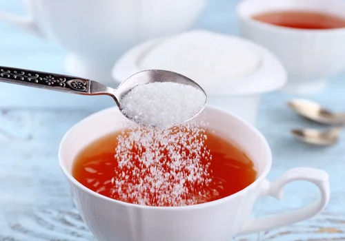 To nie cukier powoduje największe skoki insuliny! Ten składnik jest gorszy