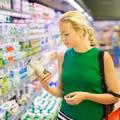 To nie pełnotłusty jogurt szkodzi! Uważaj na skład „fit” produktów