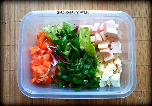 Sałatka śniadaniowa (białkowo-tłuszczowa, dieta redukcyjna)