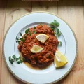Indyk w marchewce i pomidorach