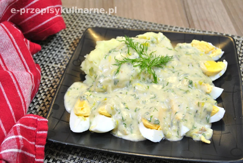 Jajka W Sosie Porowo-Śmietanowym