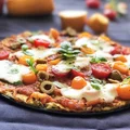 Pizza na spodzie z cukinii – zdrowy obiad