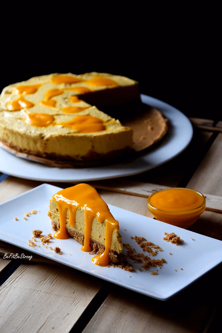 Kokosowy sernik mango z tofu bez pieczenia