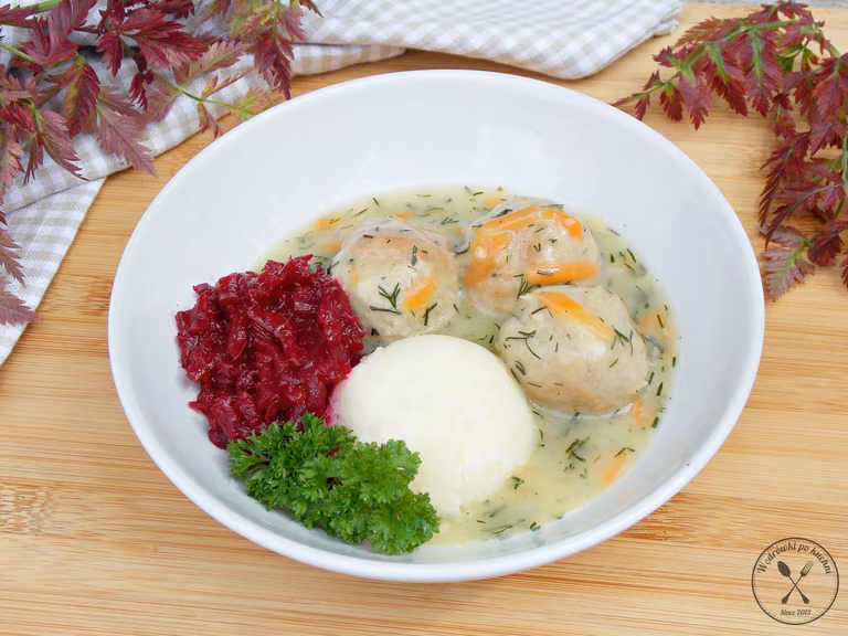 Pulpeciki w sosie koperkowym