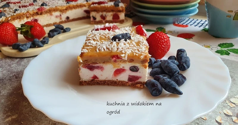 Krówka truskawkowo jagodowa bez pieczenia