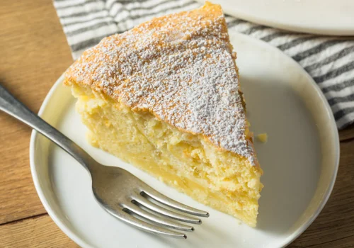 Połącz twaróg z tym składnikiem i zapiecz. Powstanie delikatny sernik, który znika w mgnieniu oka!