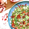 sałatka z kuskusem, bobem i granatem czyli moja wersja tabbouleh
