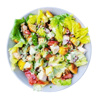 Sałatka Cezara z pesto z awokado