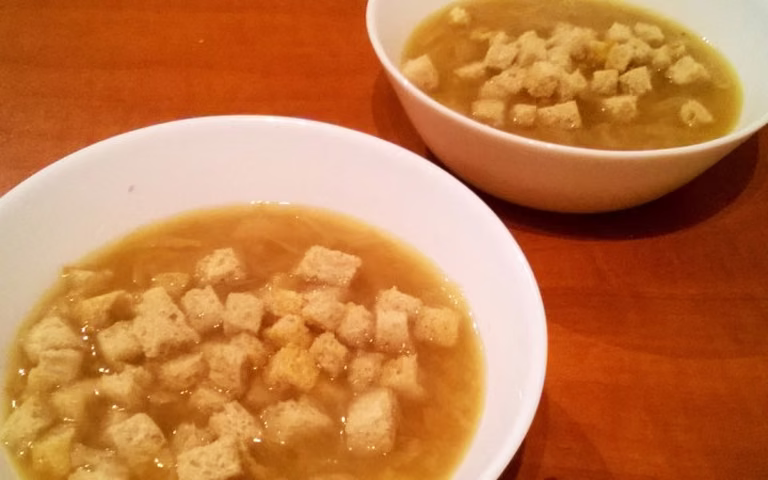 Francuska zupa cebulowa