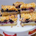 Kruche ciasto z budyniem i borówkami