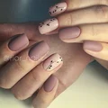 Śliczny manicure