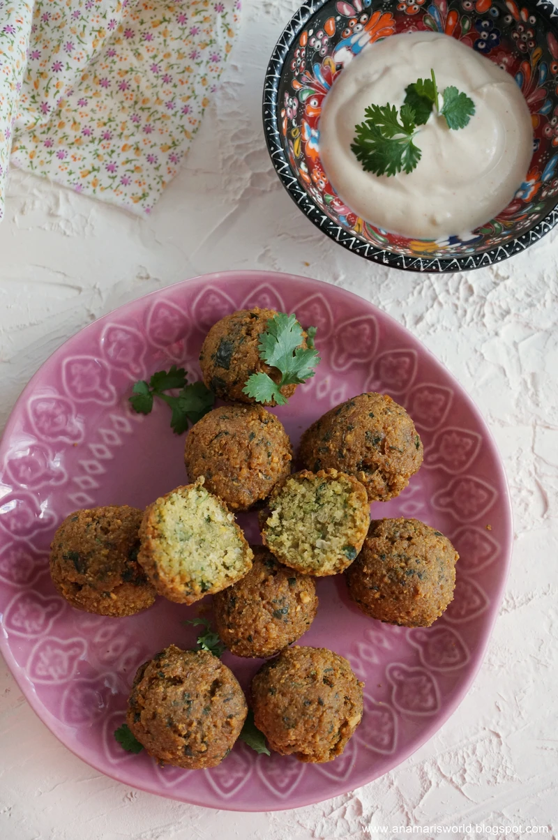 Falafel - wege kuleczki z ciecierzycy