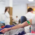 Nowe korzyści dla dawców krwi 2025! Dwa dni wolnego i paliwo taniej