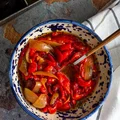 Ensalada de pimientos asados - sałatka z pieczonych papryk