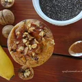 Muffiny bananowe z nasionami chia i orzechami włoskimi.