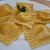 Ravioli z kremowym czosnkowym nadzieniem