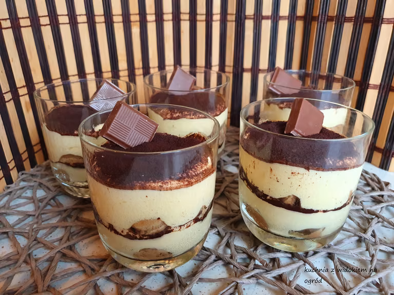Tiramisu w pucharkach