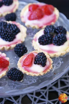 Tartelki z budyniem i owocami