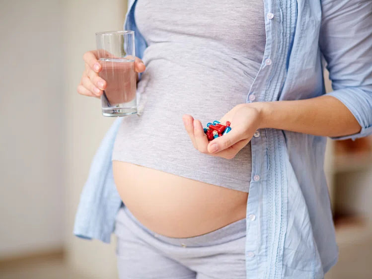 Zdjęcie Jakie witaminy i minerały są niezbędne w ciąży? #1