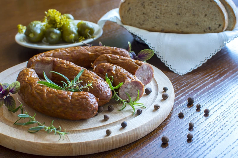 Domowa kiełbasa! Sprawdź, jak zrobić kiełbasę w domu