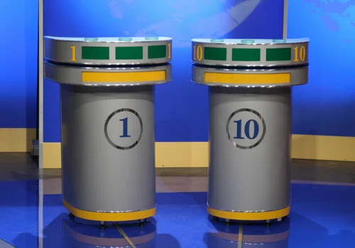 Kultowy teleturniej wraca po 20 latach! Prowadzi go legenda telewizji!