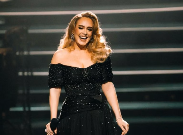 Adele przerywa wywiad. Dziennikarz zawieszony. Czym zawinił?