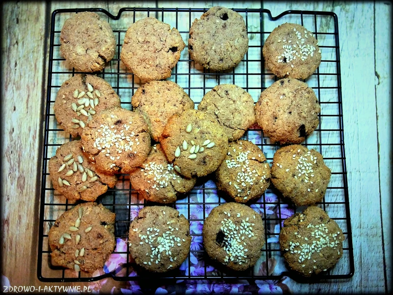 Ciastka z kokosem i czekoladą (bez glutenu, nabiału i cukru)