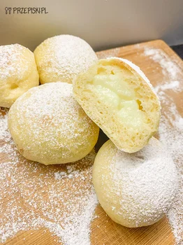 Pieczone Pączki z Budyniem