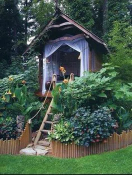 Domek w ogrodzie